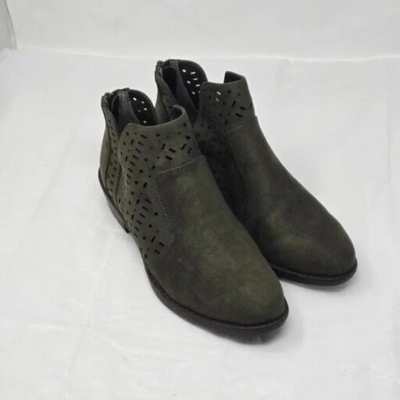 Euro Sofft Catarina Ankle Boots Laser Cut Out Suede green size 6.5 M - Picture 1 of 7